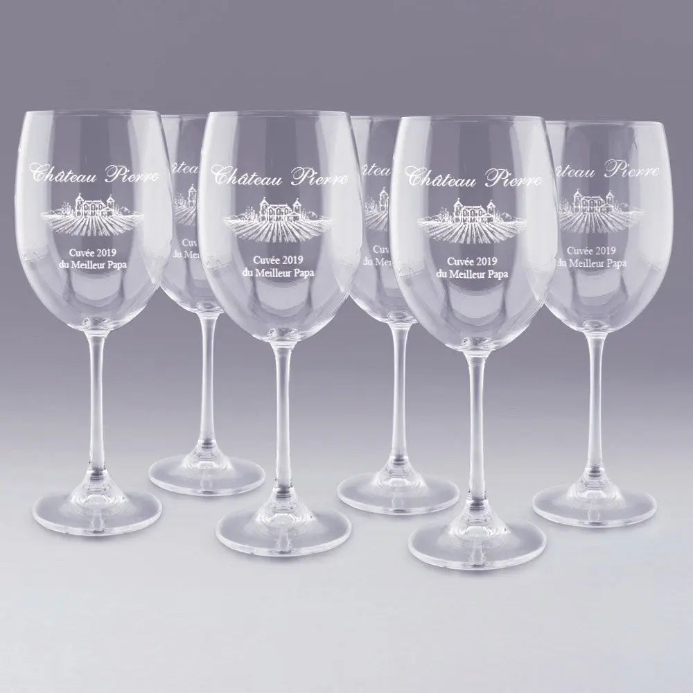 Verres à vin gravés "Château Pierre" avec illustration de vignoble et texte "Cuvée 2019 du Meilleur Papa", parfaits pour les amateurs de vin et les cadeaux fête des pères.