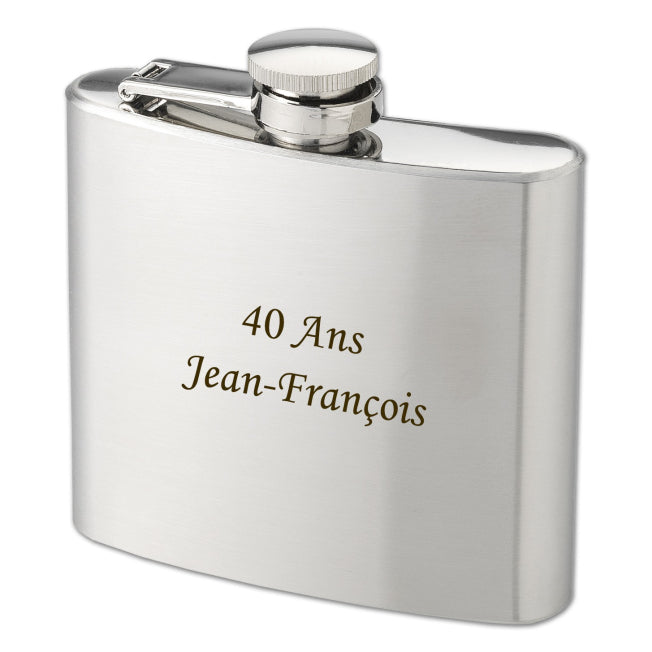 Cadeau d’anniversaire original : flasque en acier inoxydable personnalisée avec l’âge "40 ans" et le prénom "Jean-François", gravure laser précise.