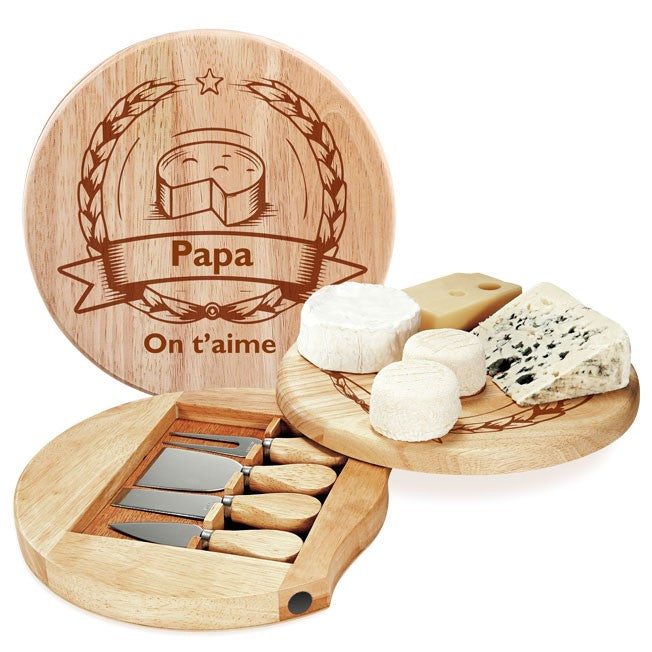 Plateau à fromages gravé "Papa - On t’aime", avec décor de laurier et assortiment de fromages, livré avec un tiroir d’ustensiles, à personnaliser pour son anniversaire.