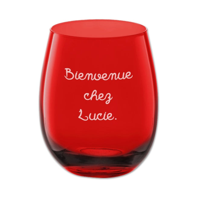 Verre coloré rouge à personnaliser avec une dédicace gravée, parfait pour un cadeau original et unique.