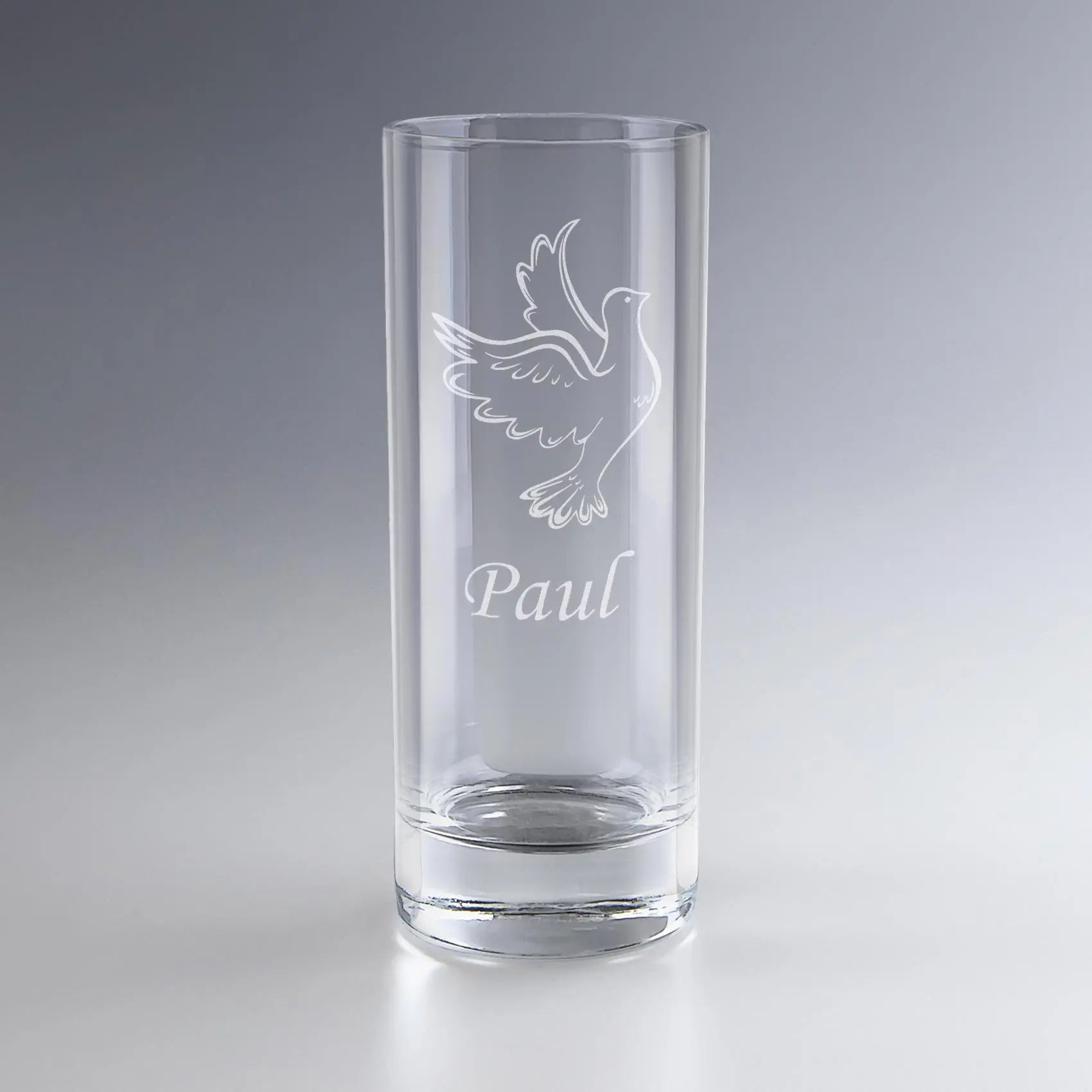 Verre à eau gravé avec une colombe et le prénom Paul, parfait pour une personnalisation symbolique lors d’un événement paisible ou spirituel.