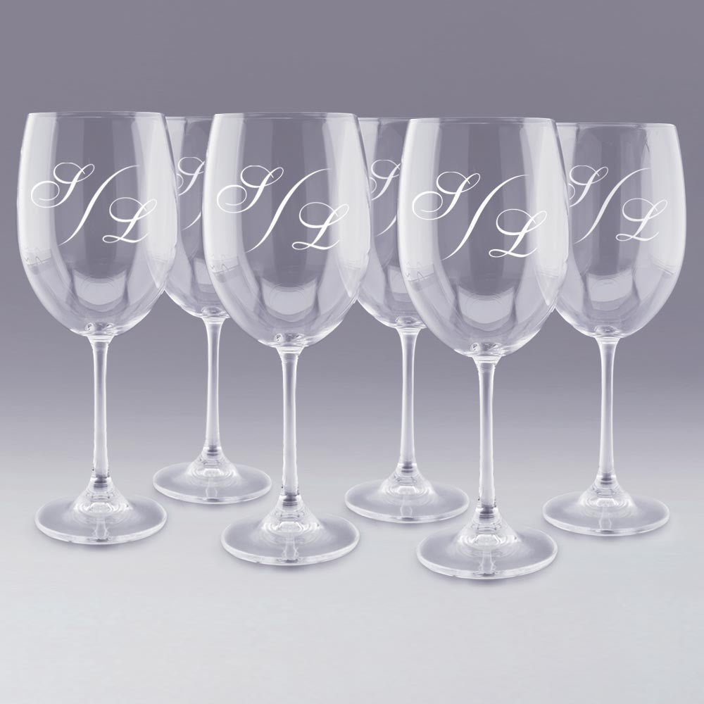 Lot de 6 verres à vin personnalisés avec monogramme gravé, parfait pour un cadeau élégant lors d’un mariage, d’un anniversaire ou d’une réception.
