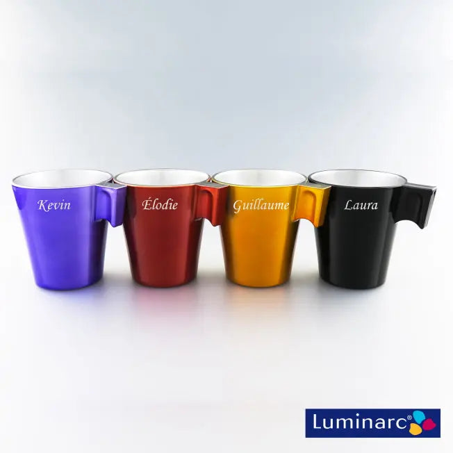 Ensemble de tasses en verre Luminarc personnalisées avec prénom, parfaites pour offrir un cadeau unique et coloré à vos proches ou collaborateurs.