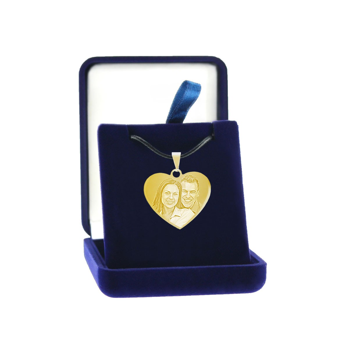 Pendentif en forme de cœur doré avec photo gravée d’un couple, présenté dans un écrin bleu. Cadeau romantique à personnaliser.