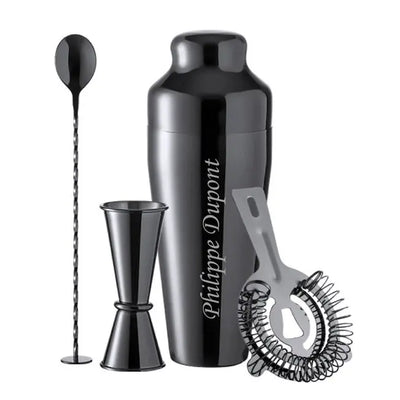 Ensemble shaker, cuillère, doseur et filtre en inox à personnaliser. Gravure laser précise, idée cadeau originale et durable.