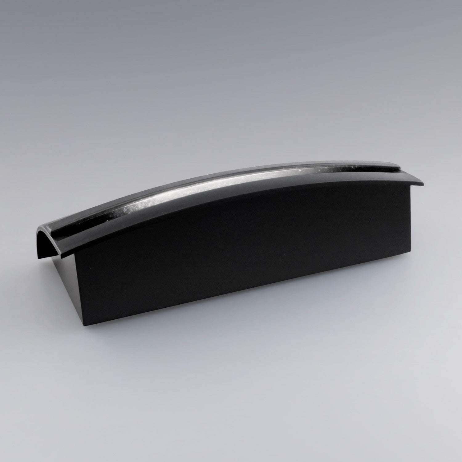 Socle lumineux noir pour plaque photo en verre. Fonctionne avec 3 LED couleurs intégrées pour sublimer les gravures et créer une ambiance personnalisée.